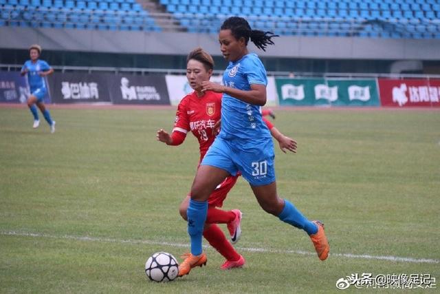 巴萨锋线引援陷入困境，盼小蜘蛛促成转会马竞